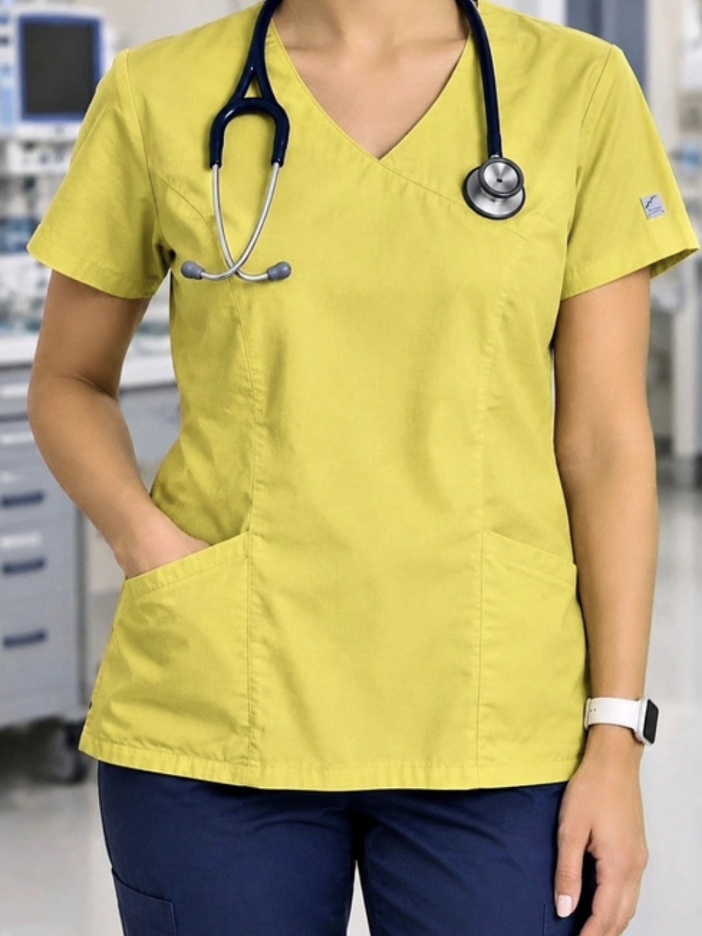 Butter-soft stretch scrub top Yellow Short Sleeve Size 2XL